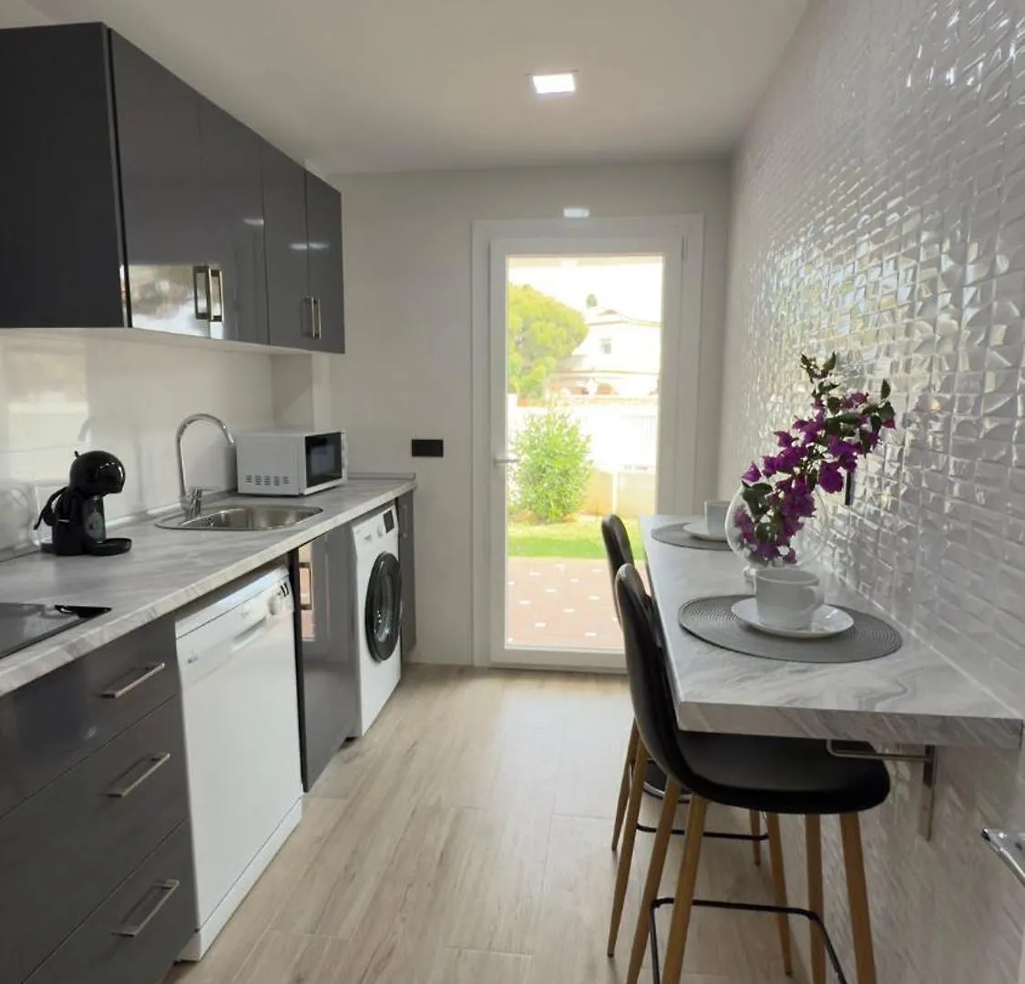 شقة Punto Magico, Apartamento Junto Al Mar نوفو سانكتي بيتري إسبانيا